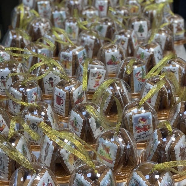 Gingerbread with a QR code