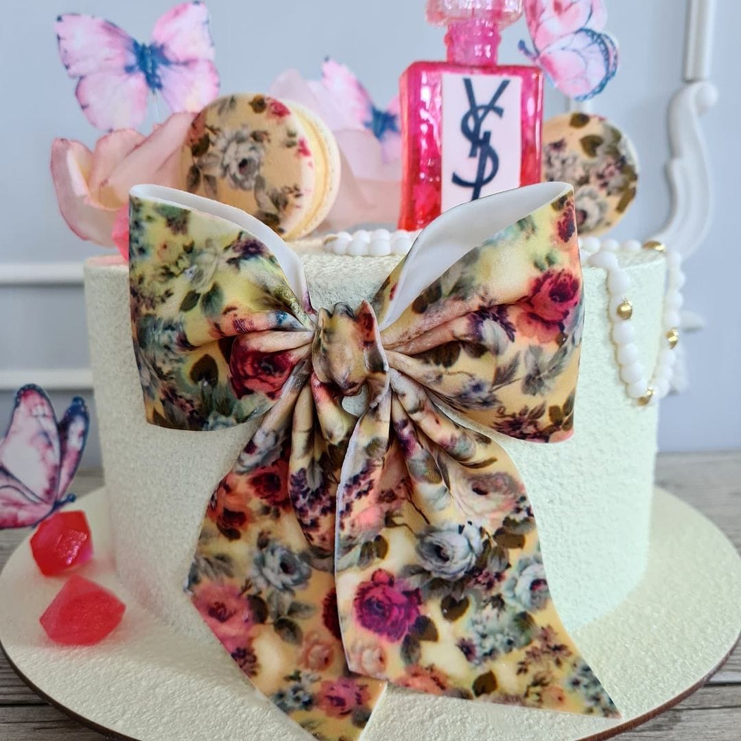 Fondant decor